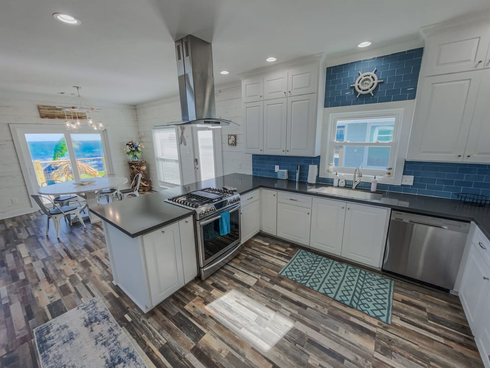 Cook you private diner in this Spacious Kitchen