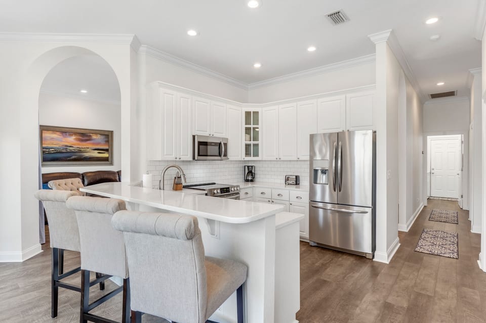 Gourmet kitchen