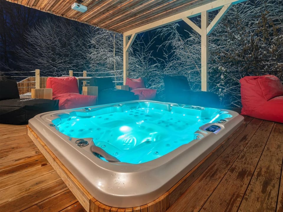 House, Smoking | 2 bedrooms, WiFi