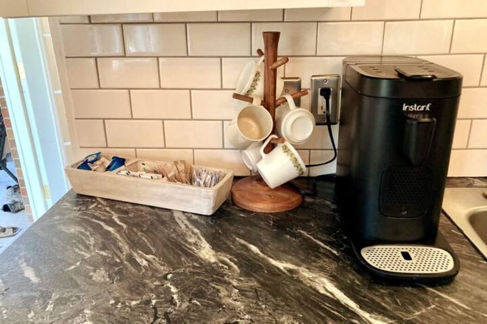 Keurig duo machine which brews kcups and nespresso pods.