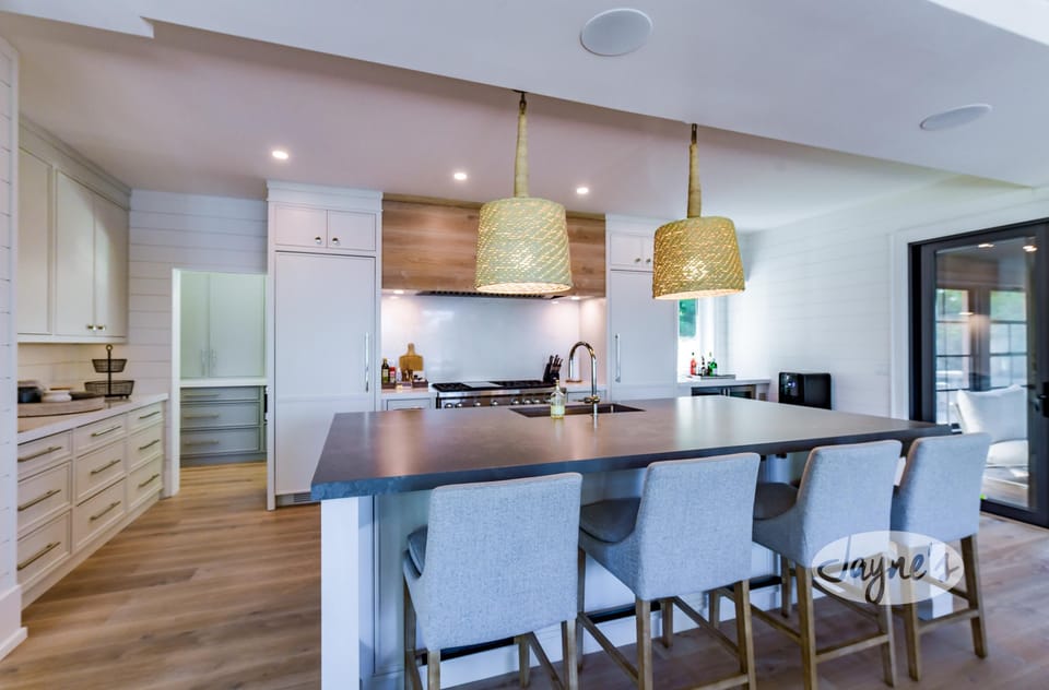 Kitchen &amp; Bar Seating