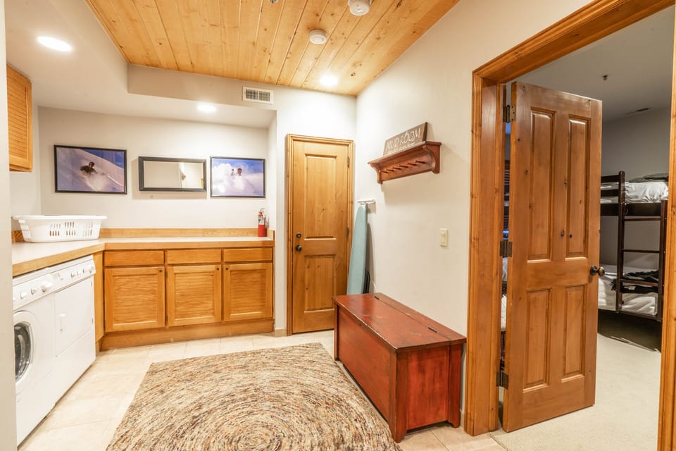 mudroom
