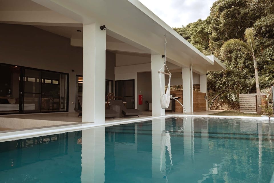 Infinity pool