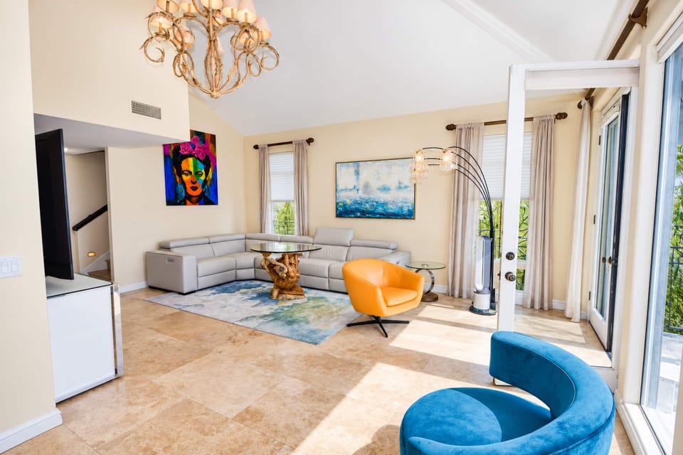 Coronado Cays Beachfront with Private Pool & Spa House in National City