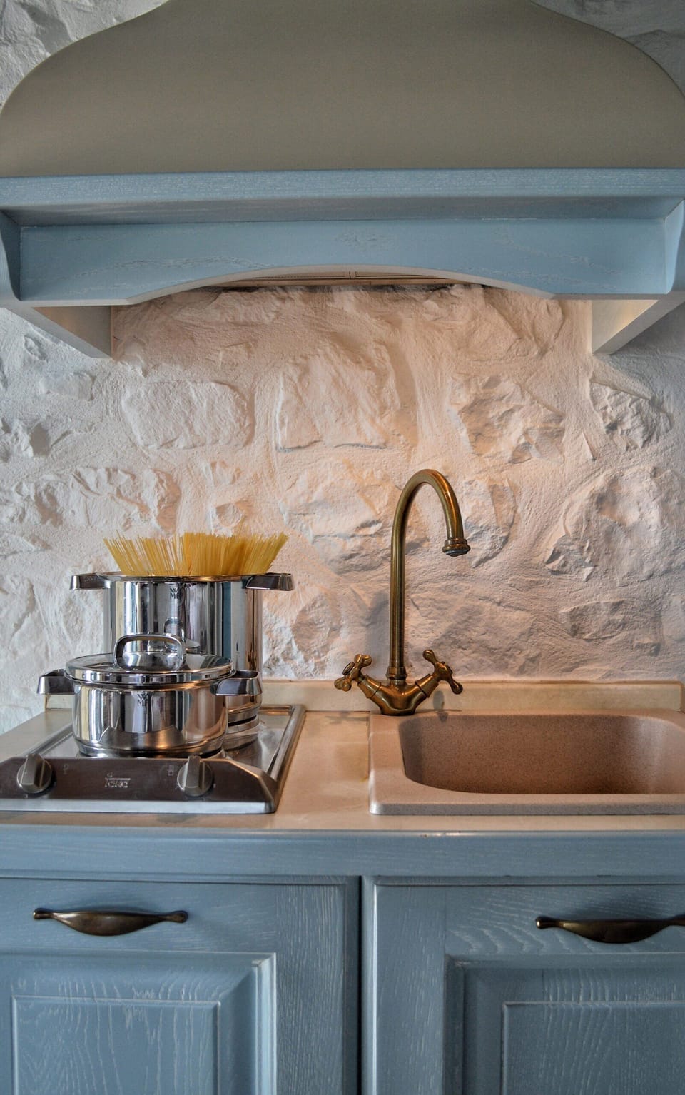 Panoramic House | Private kitchenette | Fridge, stovetop, electric kettle, toaster