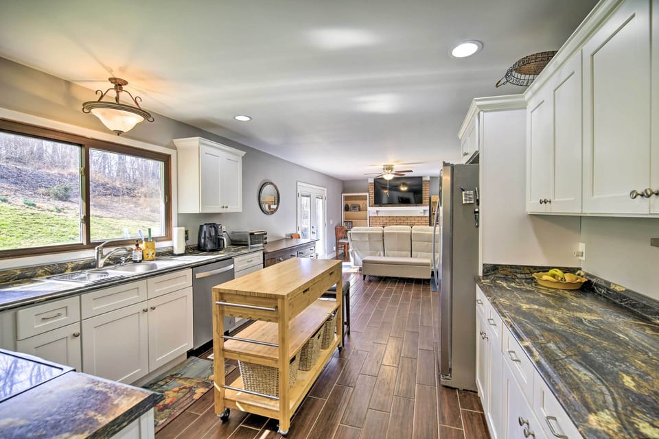 Kitchen | Fully Equipped | Cooking Basics