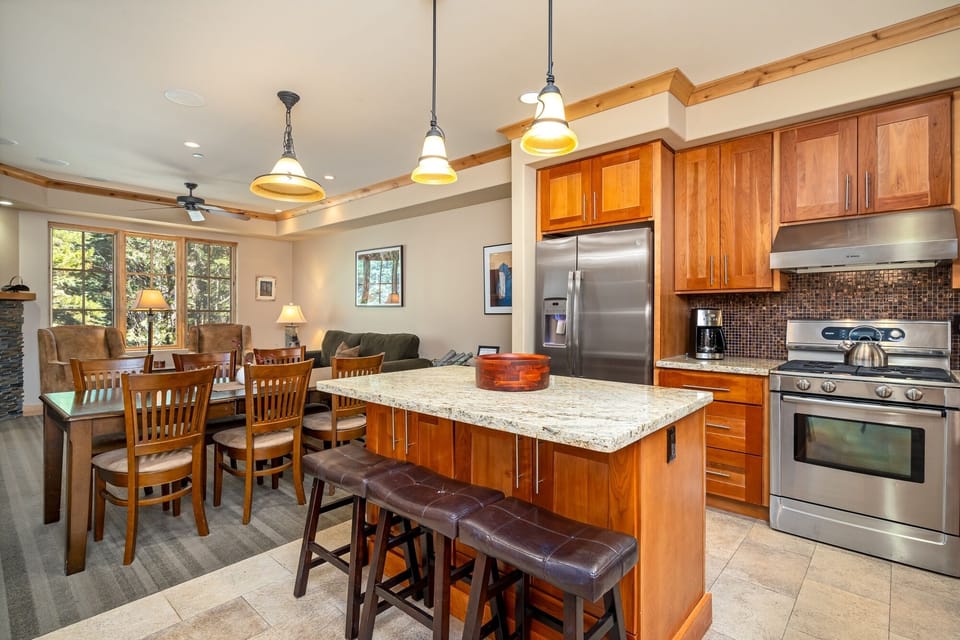 Condo, 2 Bedrooms | Private kitchen | Coffee/tea maker, fridge, oven, toaster