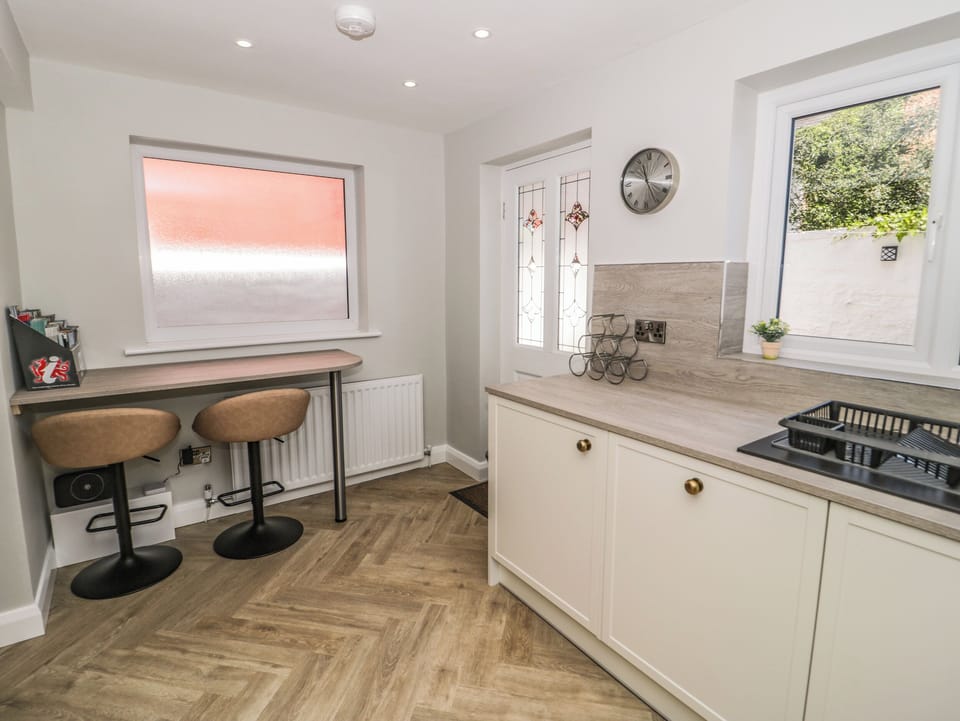 Fridge, microwave, dishwasher, electric kettle