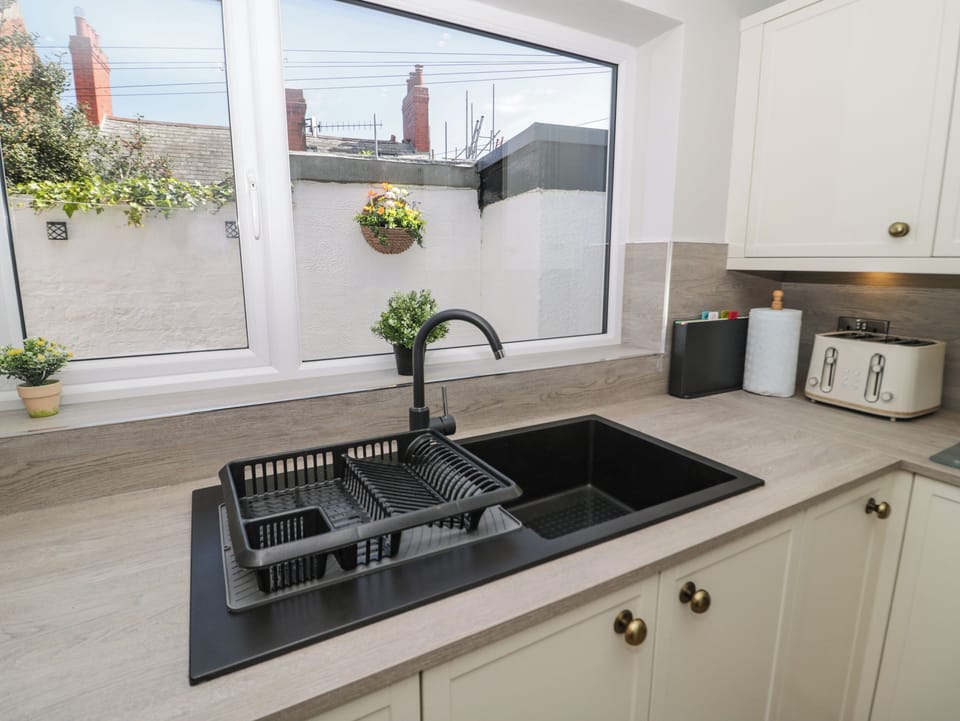 Fridge, microwave, dishwasher, electric kettle