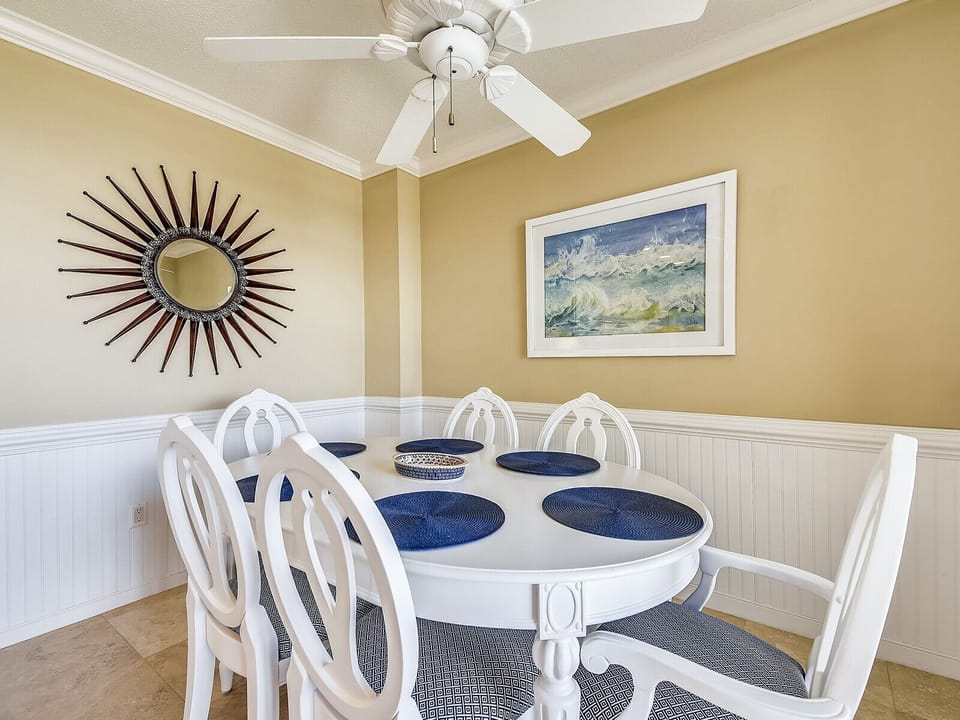 Breakfast Table with Seating for Six at 1918 South Beach Club