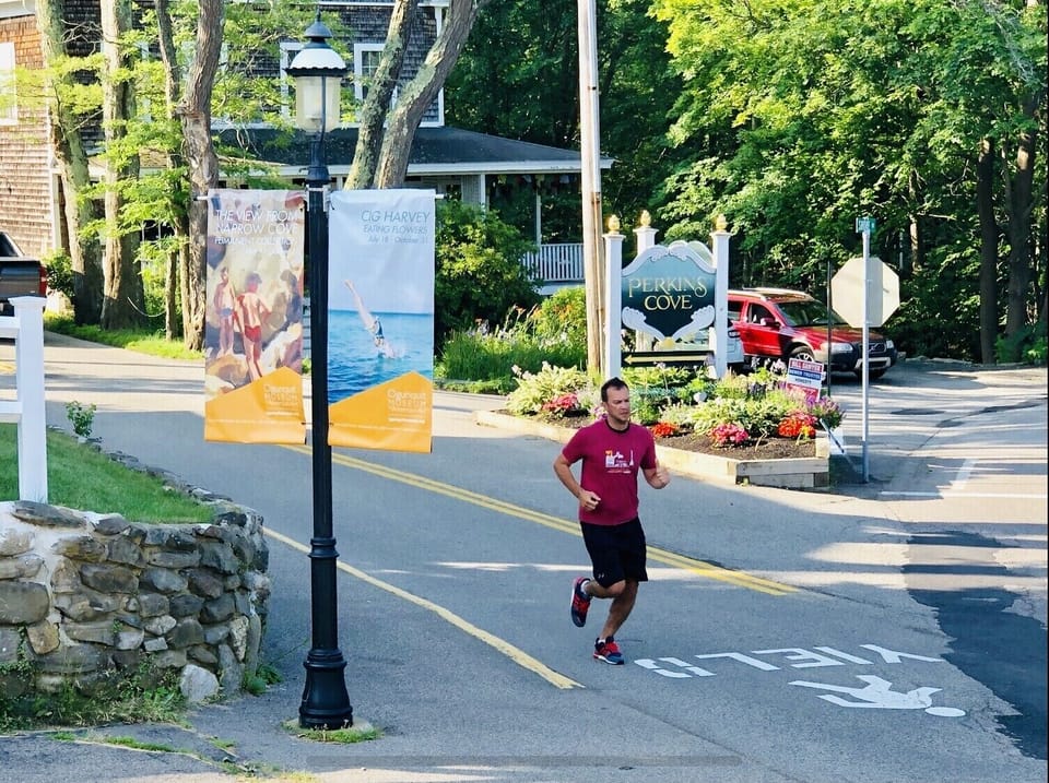We are located right at the entrance of Perkins Cove