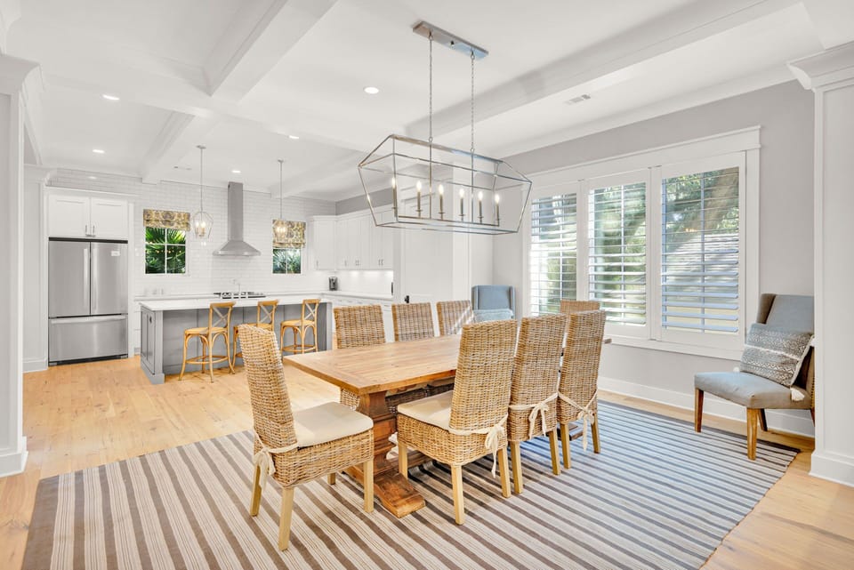 Dining table featuring 6 chairs