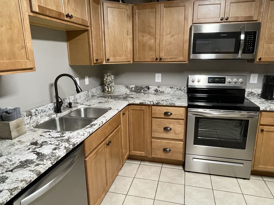Renovated, Granite, Stainless Steel Appliances, Keurig and Regular Coffee Maker
