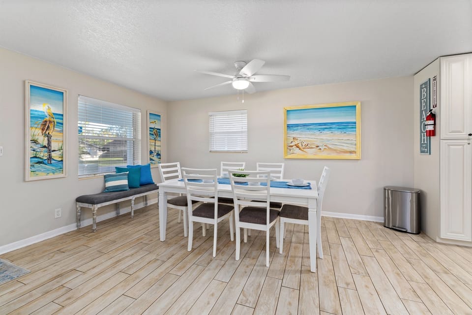 Large dining table with seating for the whole group - perfect for shared meals and memories