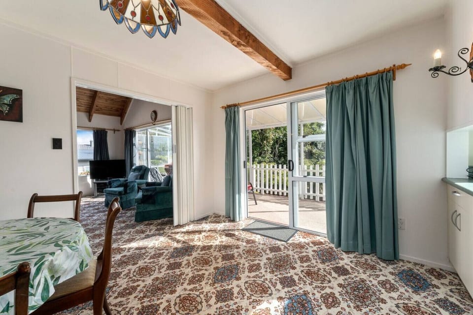 Dining room leading onto the balcony