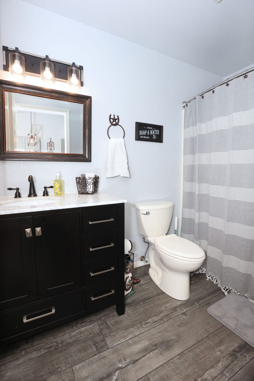 Main bathroom