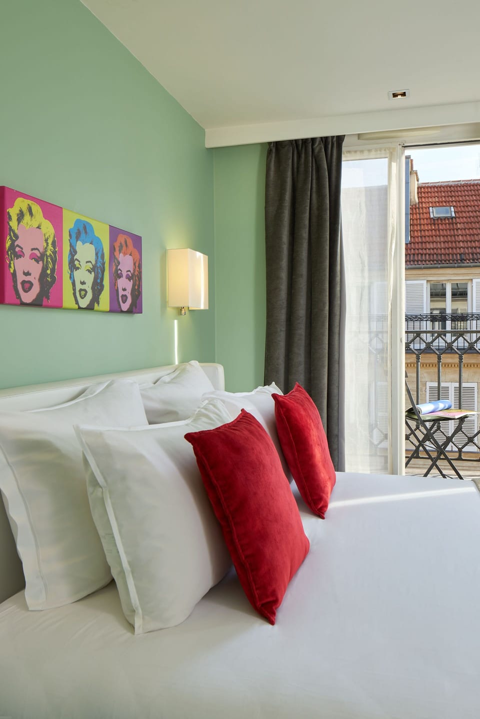 Premium bedding, minibar, in-room safe, individually furnished