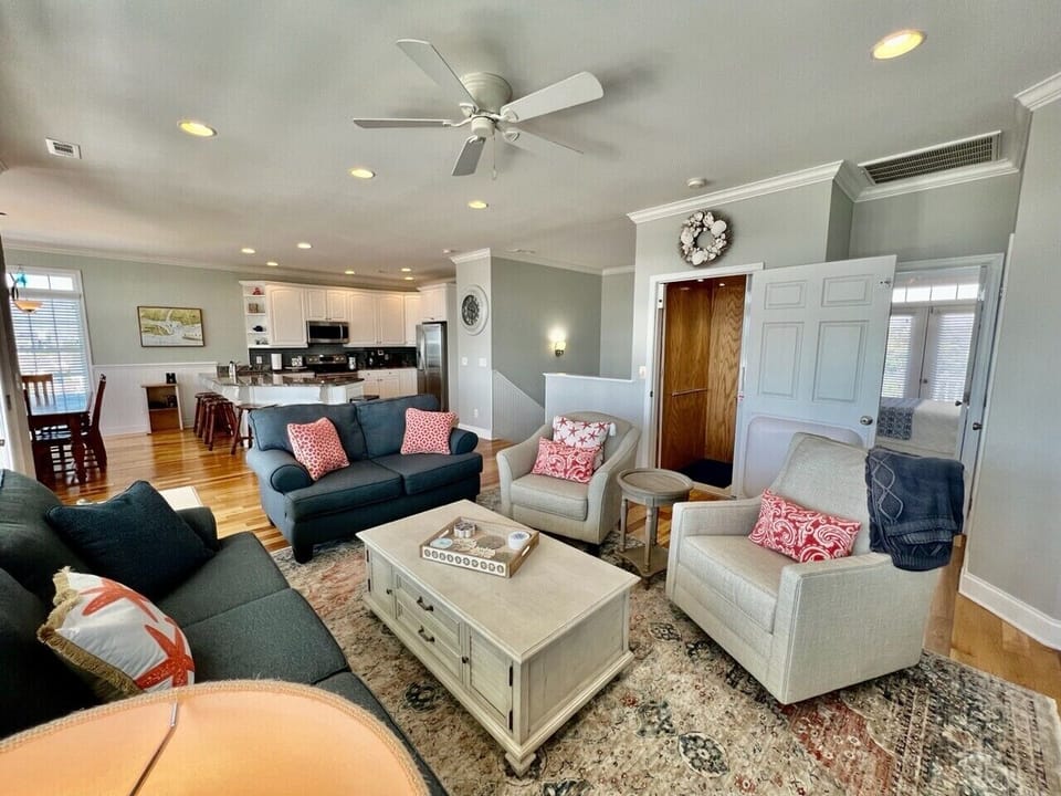 Upper level family room with elevator access