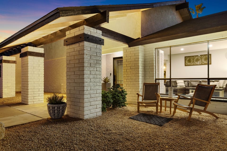 Relax on the Veranda!