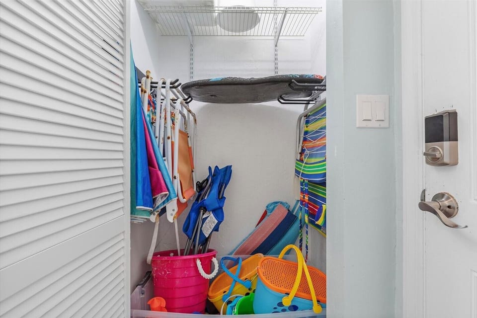 Hall Closet w Beach Chairs - Umbrella - Toys