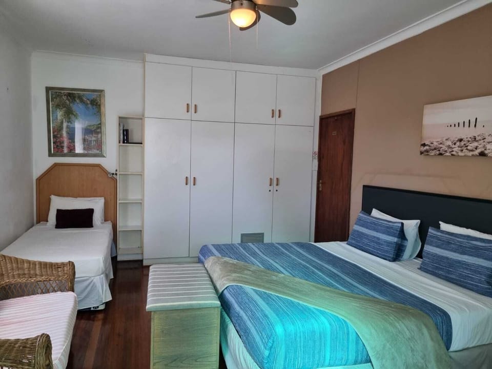Basic Double Room | In-room safe, iron/ironing board, free WiFi, bed sheets