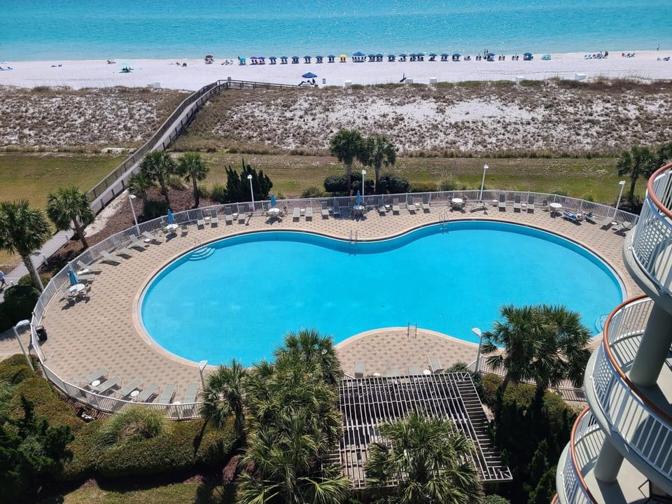 Largest pool on Santa Rosa Island! :)