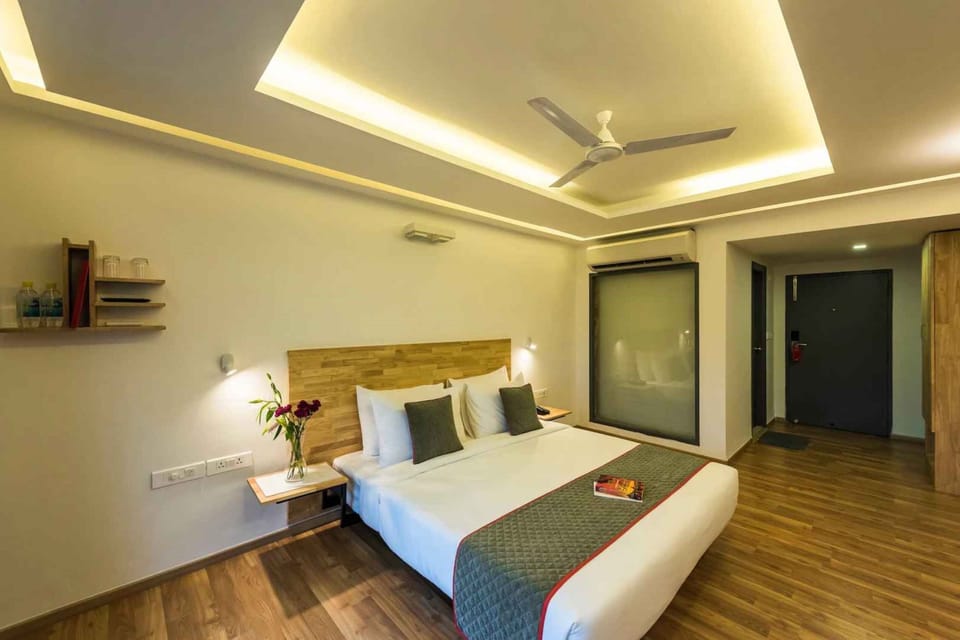 Deluxe Room | Desk, free WiFi, bed sheets