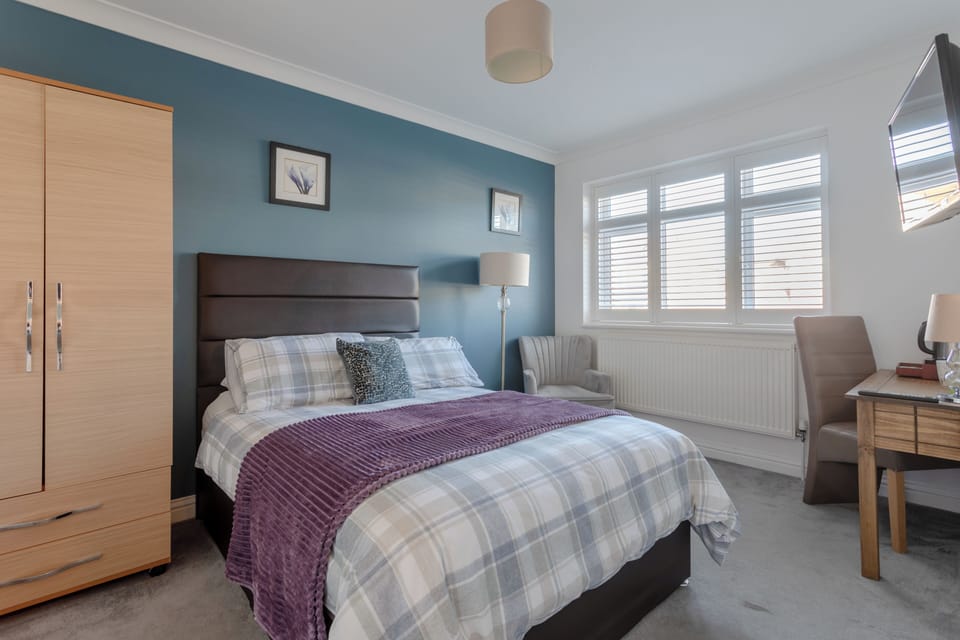 Room, 1 Bedroom, City View | 1 bedroom
