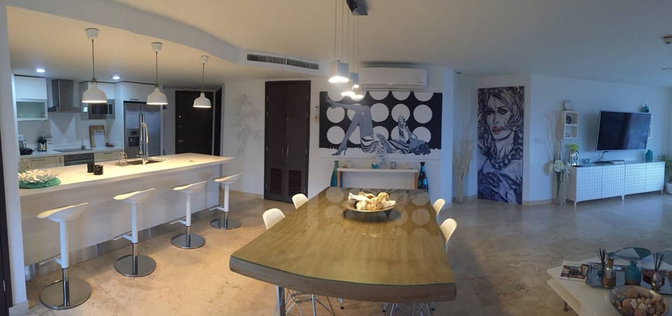 Condo | Dining
