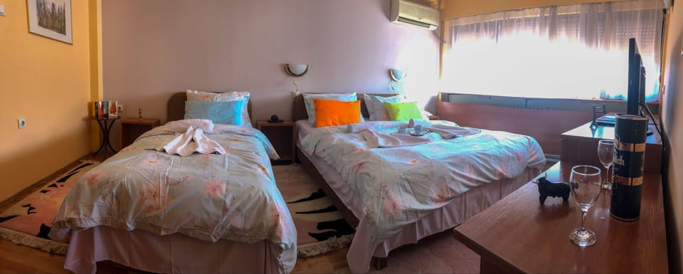 Room, 4 Bedrooms, Terrace | 4 bedrooms, WiFi