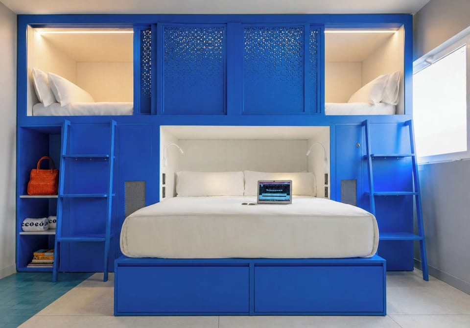 Private Room for 4 People, Private Bathroom | Free WiFi, bed sheets