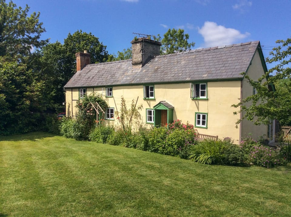 Cottage | Front of property