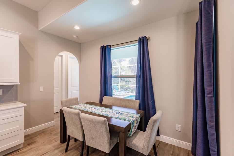 Breakfast area just off kitchen that seats 6