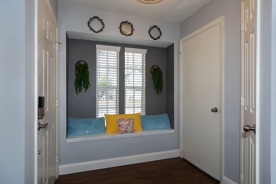 Entry way