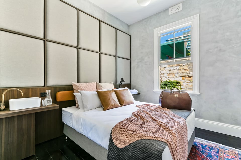 Double Room, Ensuite (Disabled Access) | In-room safe, desk, free WiFi, bed sheets