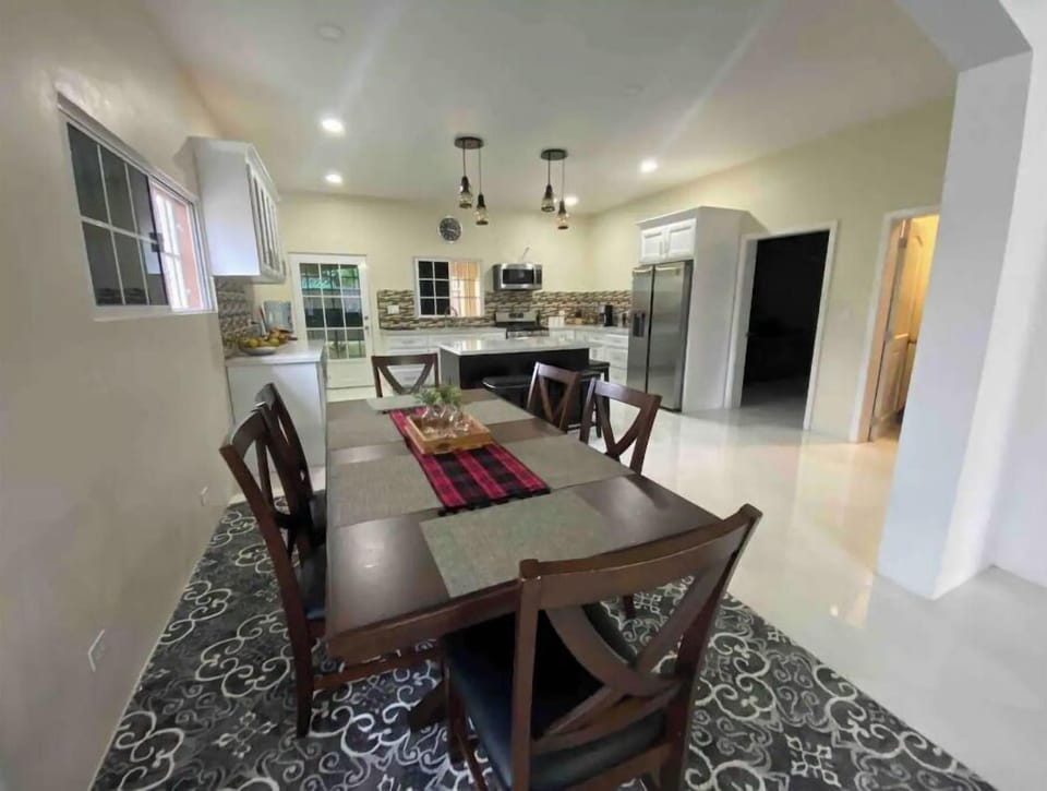 Dinning table