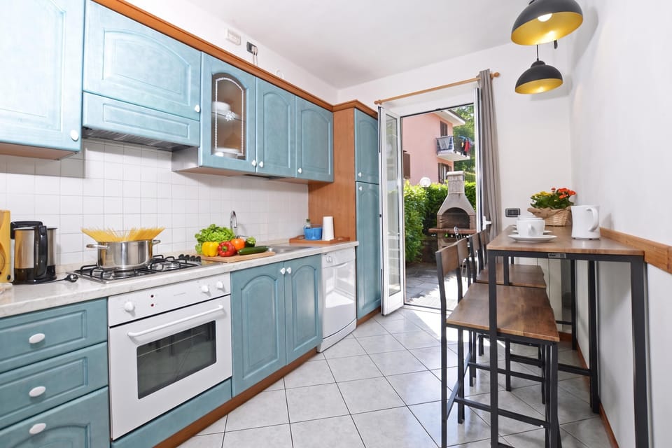Kitchen and dining area