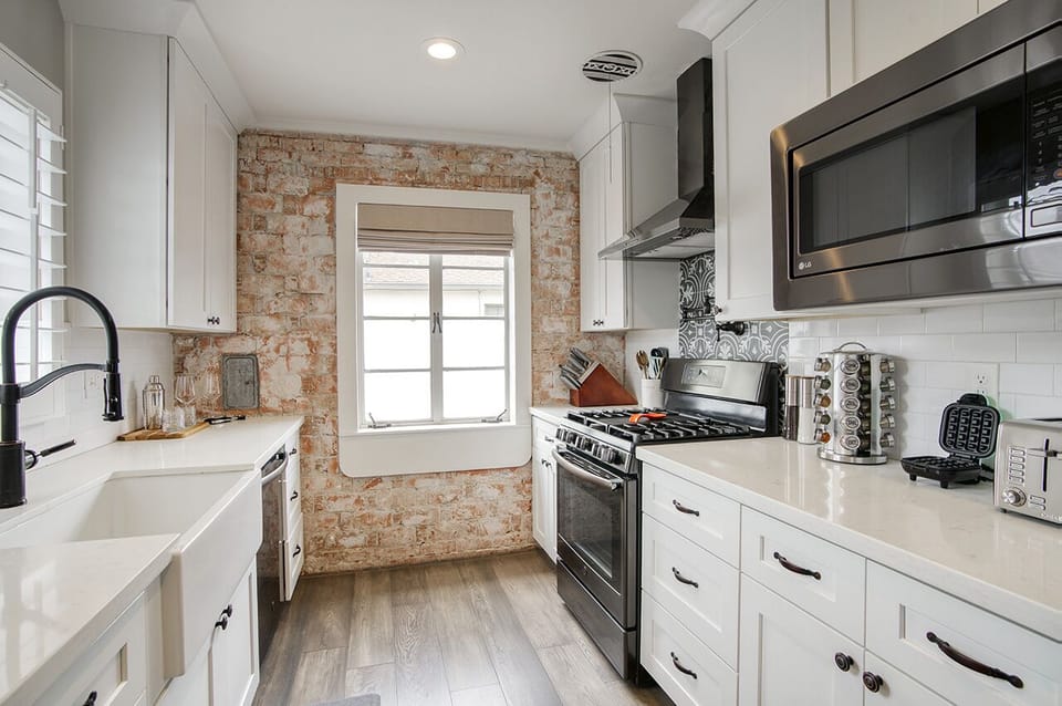 Fully Stocked Kitchen