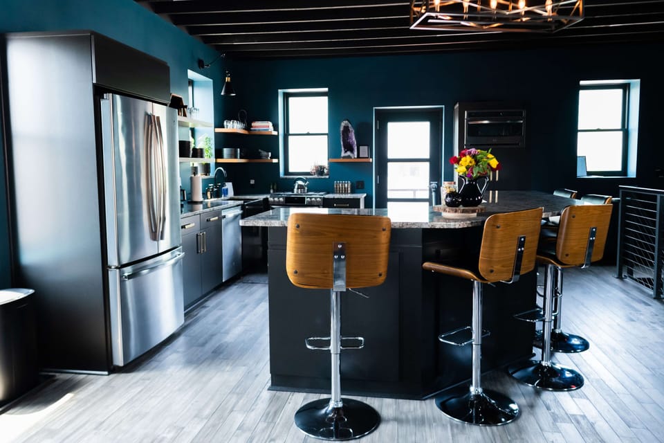 Large Kitchen. Great for entertaining your group of 8.