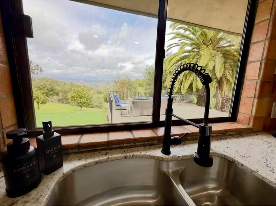 Kitchen views!