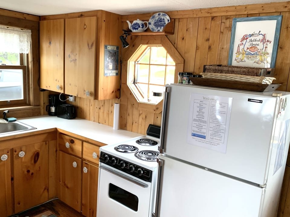 Well-equipped kitchen; cast iron skillets, pots/pans, baking dishes, mixer, etc.