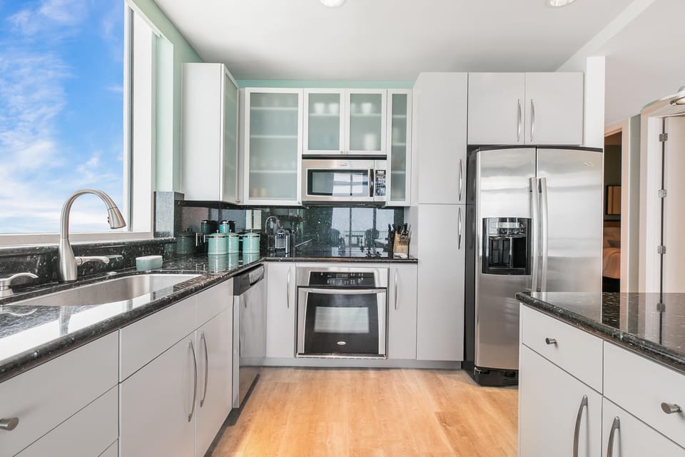 Spacious and modern kitchen