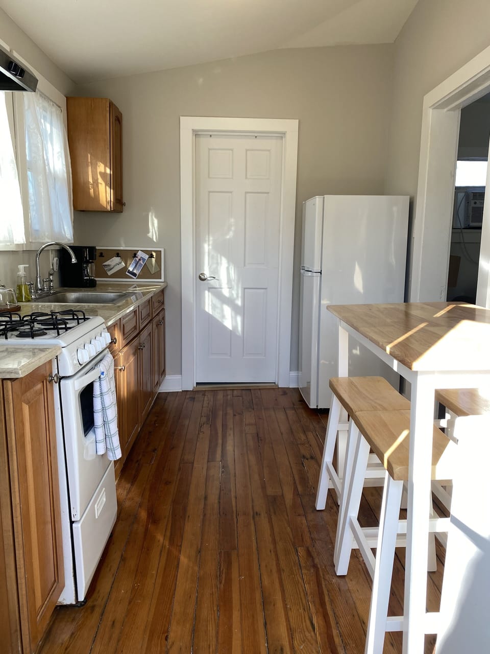 Eat in Kitchen