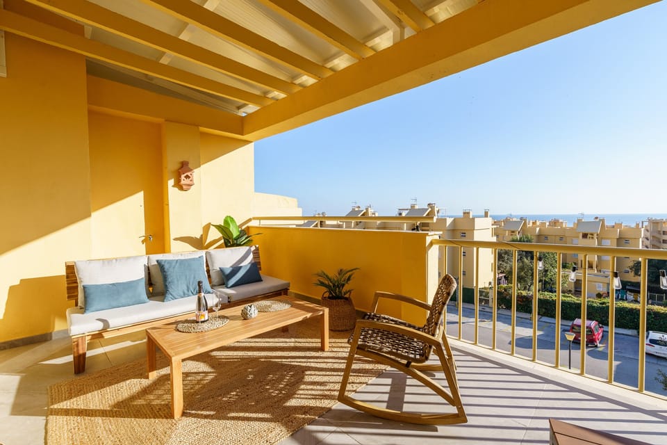 Nice covered terrace with sea views