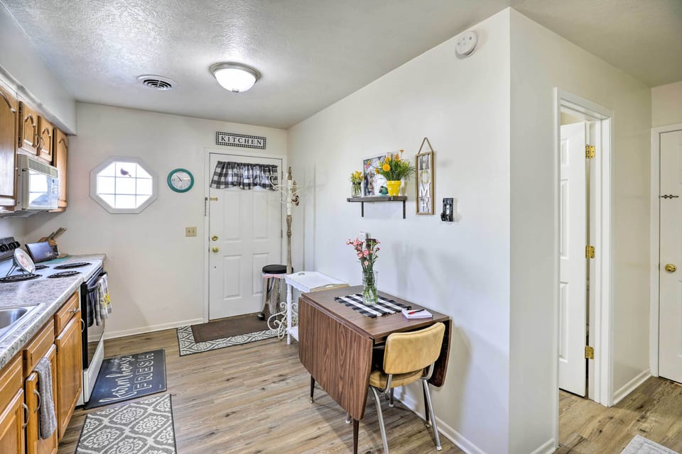 Kitchen | Dining Area