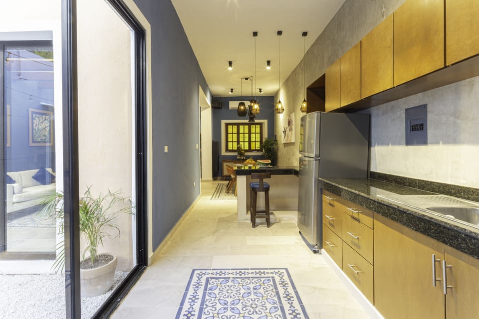 Once you set your sights on the magnificent Casa Mercedes, you'll want to stay 