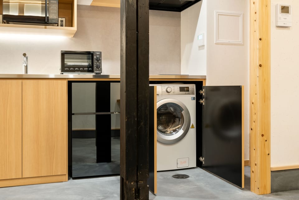 Traditional House, 2 Bedrooms, Kitchen, Garden View | Private kitchen | Fridge, microwave, stovetop, electric kettle