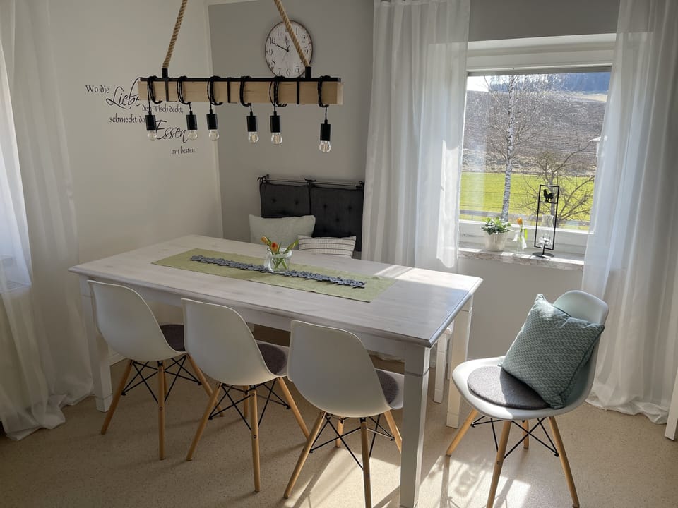 Basic House | 2 bedrooms, iron/ironing board, WiFi (free), individually furnished