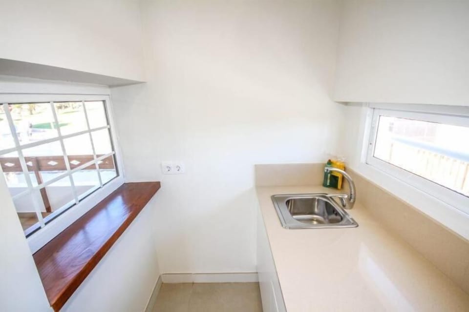 Superior Apartment | Private kitchen | Fridge, microwave, stovetop, toaster