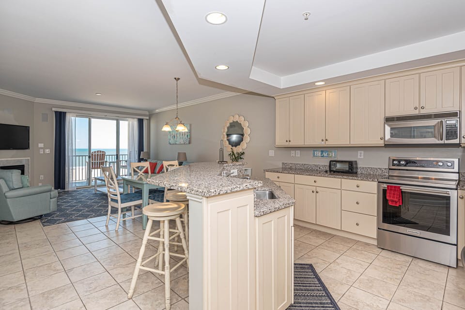 Belmont Towers 602-Kitchen